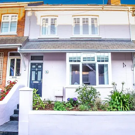 Stylish Townhouse Holiday home