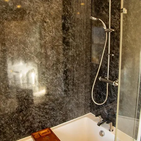 Stylish Townhouse Holiday home *